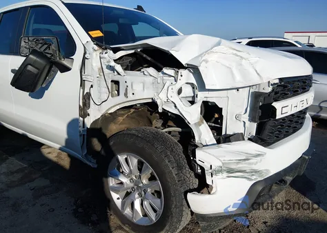 2021 Chevrolet Silverado 1500 4Wd Standard Bed Custom z USA, uszkodzony, nr VIN 1GCRYBEK2MZ360961